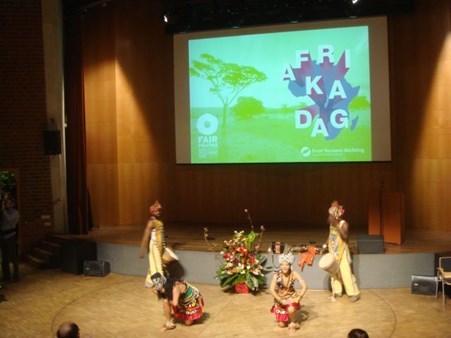 Afrikadag 2010 de opening met muziek